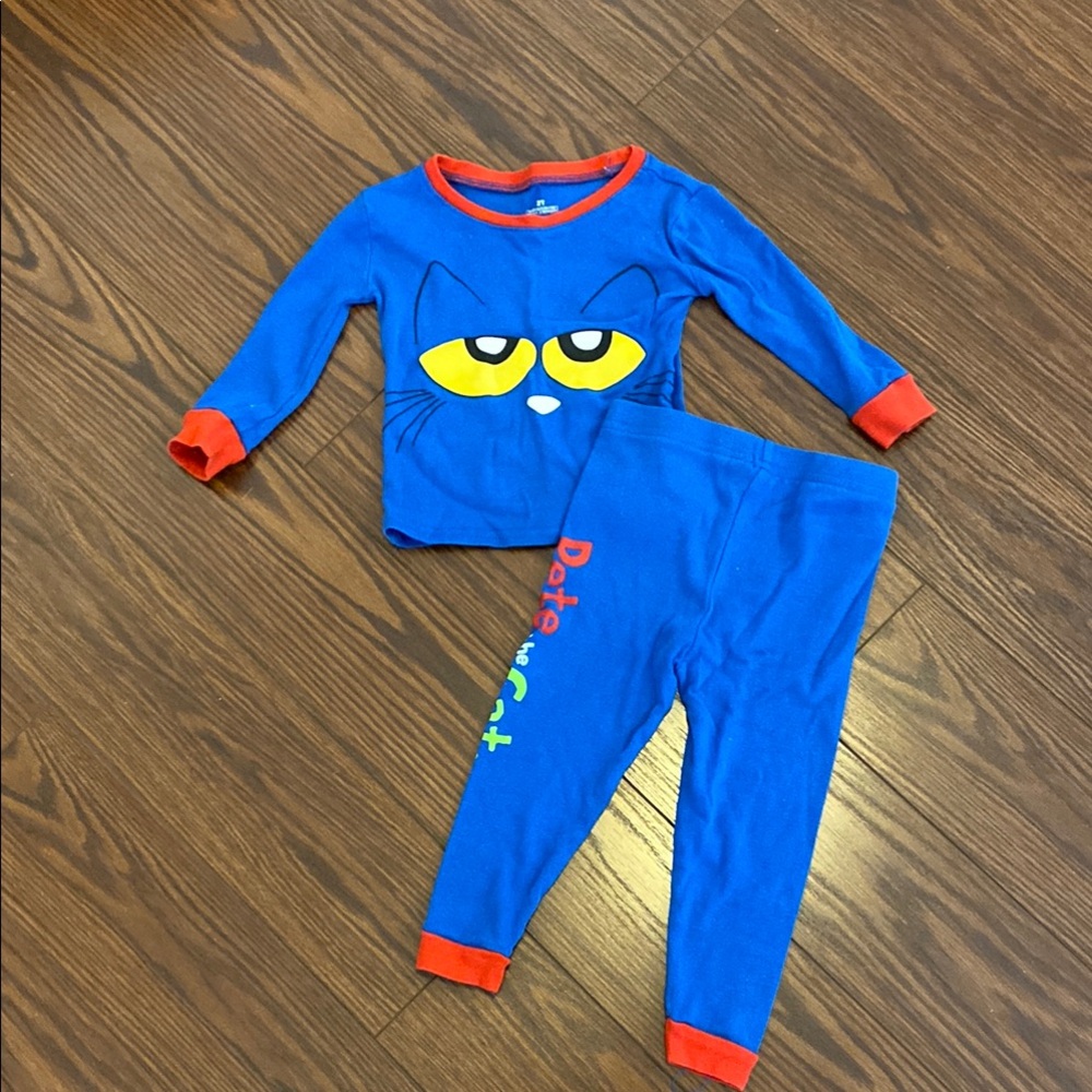 4 for $20 Pete the Cat pajama 2T